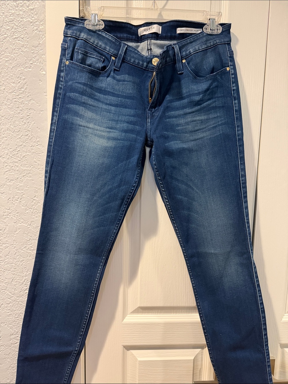 Guess Women's Skinny Jeans in Dark Blue Wash